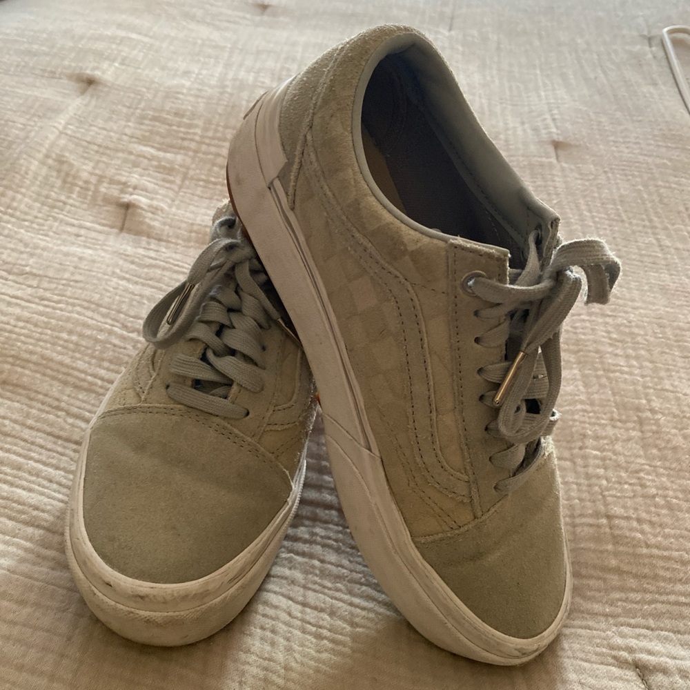 Gray suede Planform vans tennis shoes
